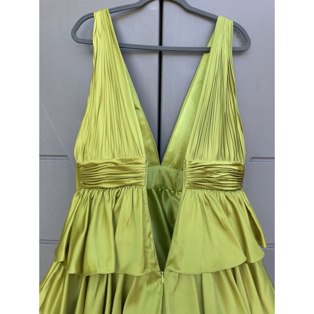 MacDuggal 67994 Chartreuse Sleeveless Tiered Ruffle Pleated Ball Gown Sz 10 $598 - Picture 15 of 16